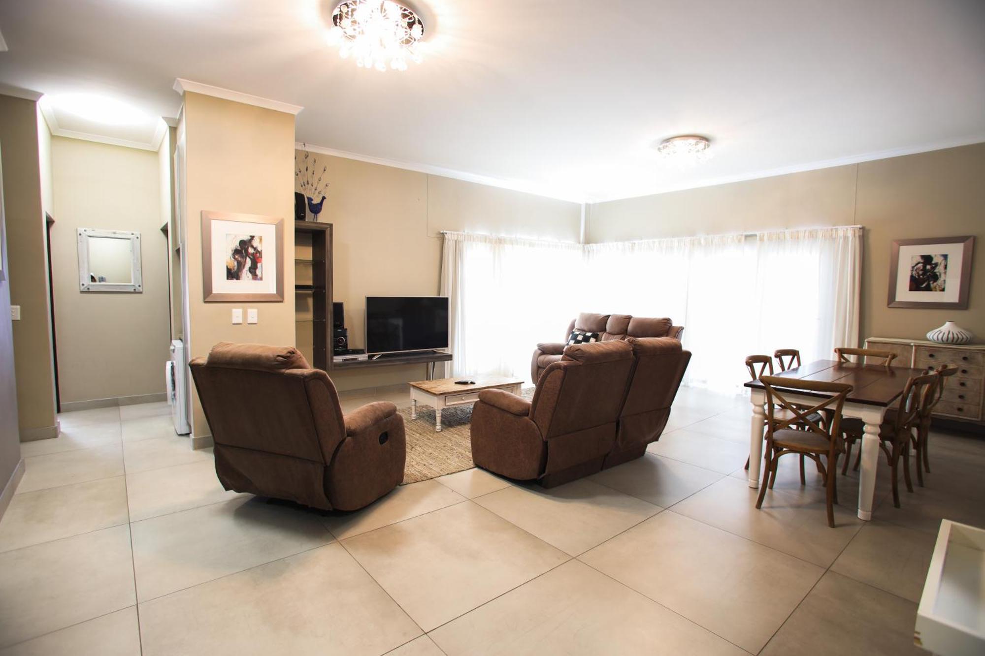 Hnt Atlantic Self Catering Apartment Swakopmund Exterior photo