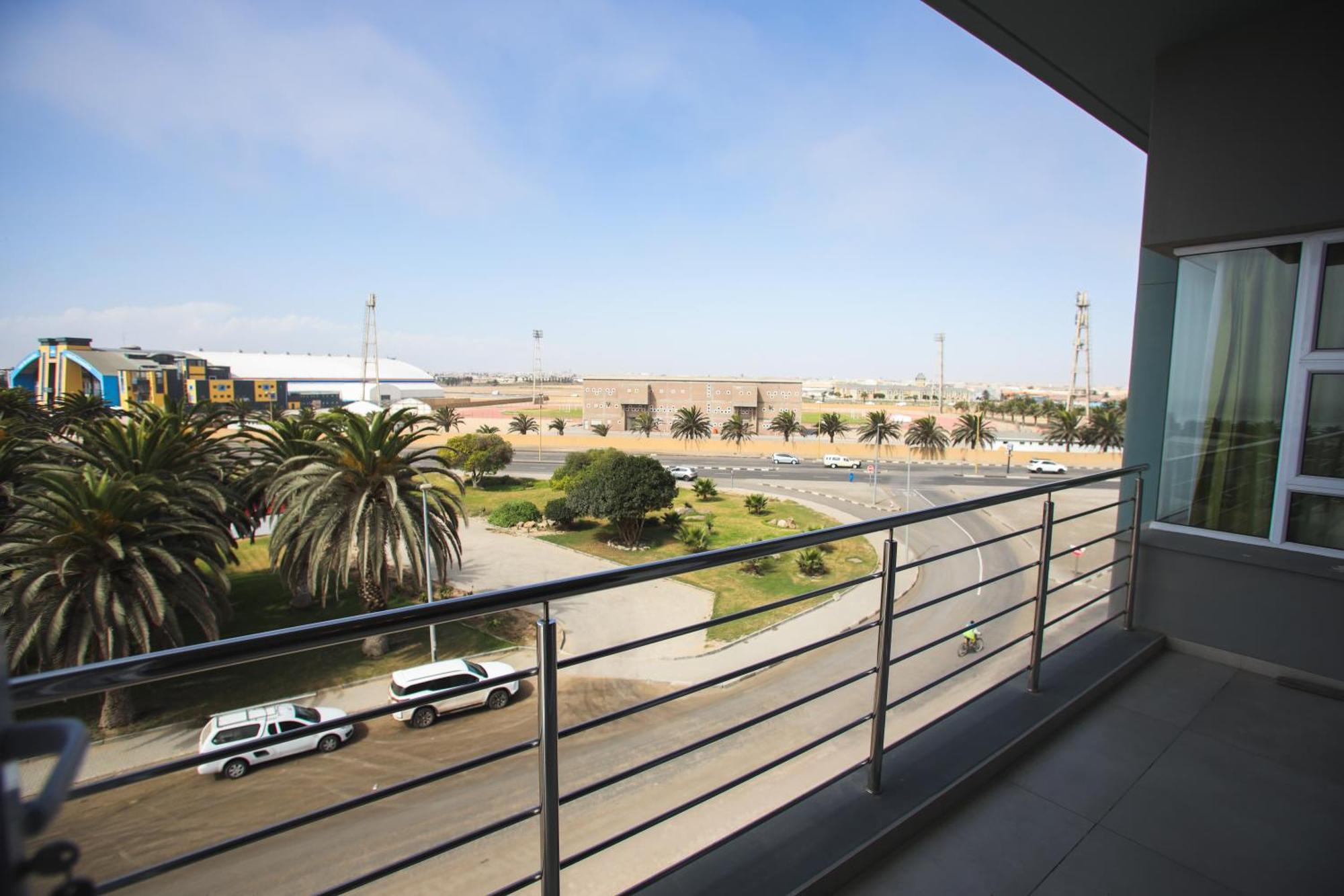 Hnt Atlantic Self Catering Apartment Swakopmund Exterior photo